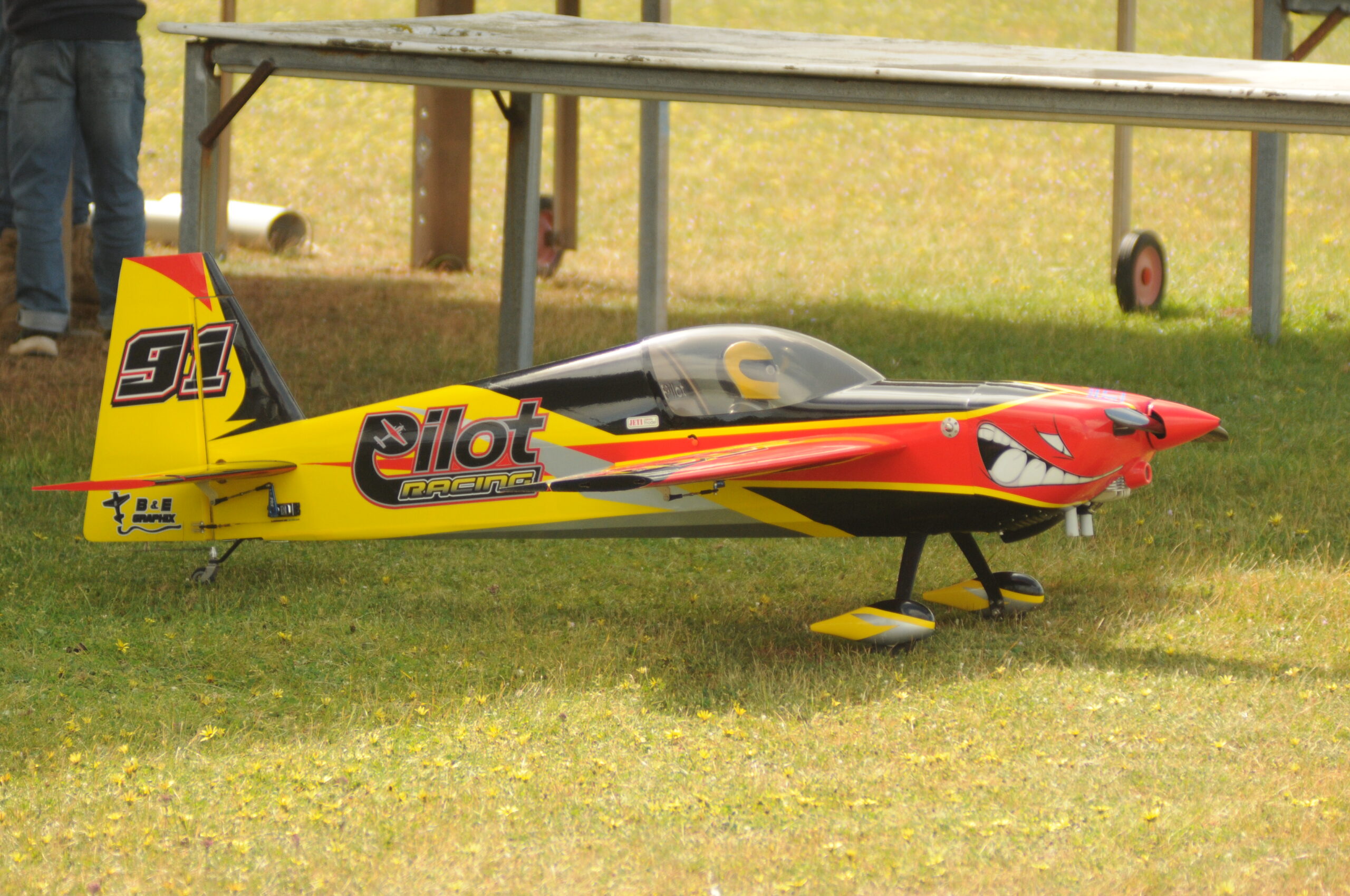 ASH_4545 port lincoln model aerosport club